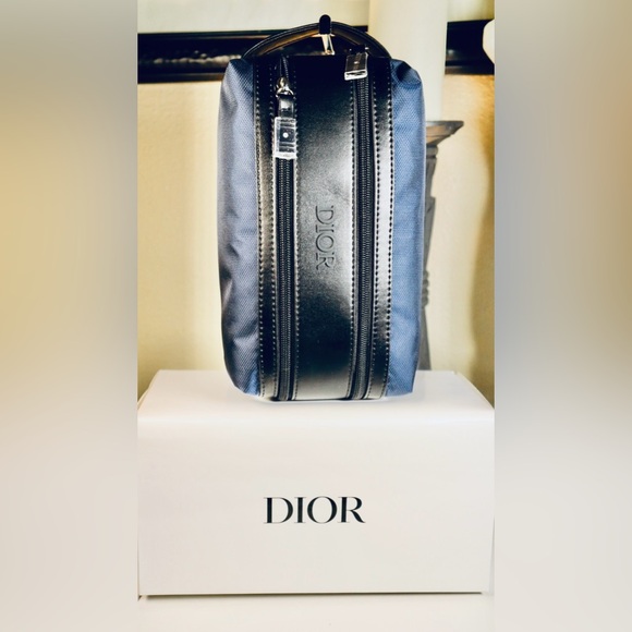 “HOST PICK” DIOR navy blue toiletry pouch bag travel case NIB - Picture 5 of 7